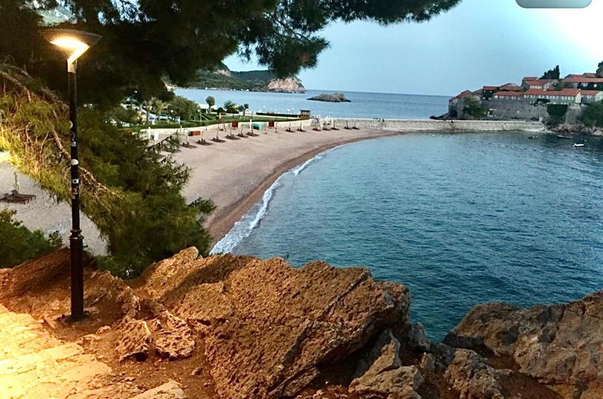 Sound Of The Sea Apartment Sveti Stefan Esterno foto