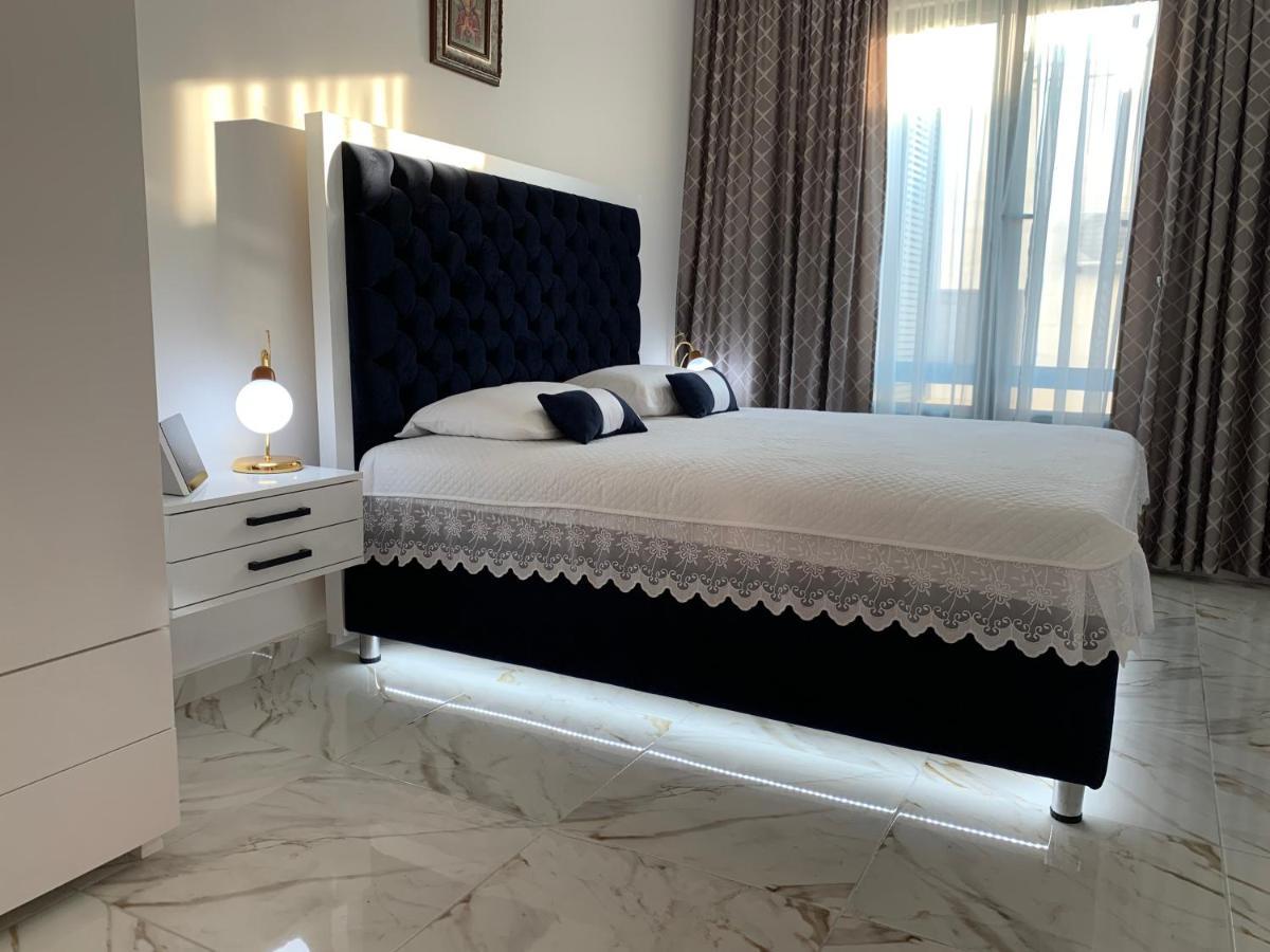 Sound Of The Sea Apartment Sveti Stefan Esterno foto