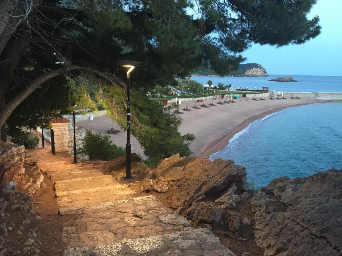 Sound Of The Sea Apartment Sveti Stefan Esterno foto